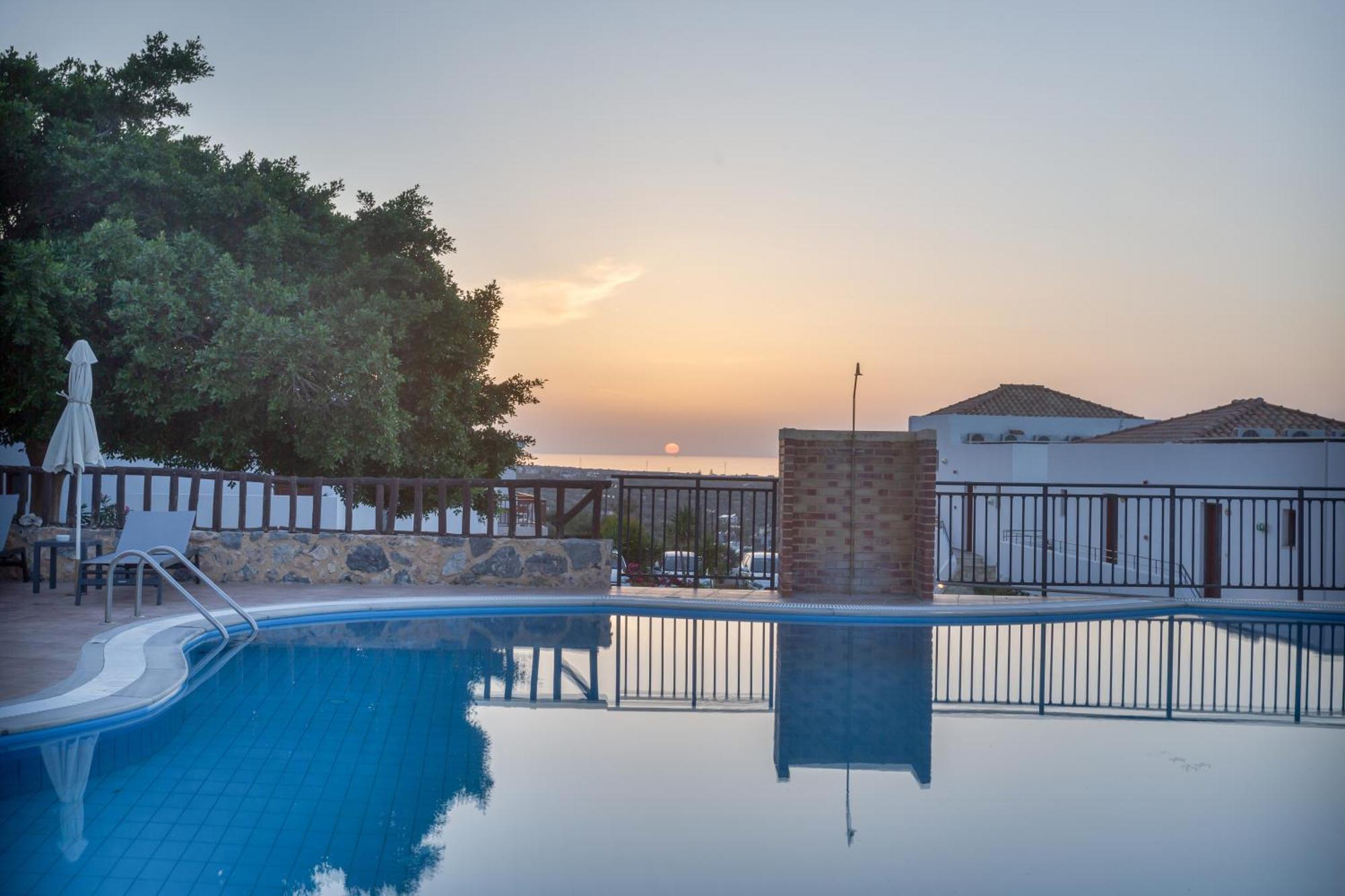 Driades Luxury Apartments Hersonissos  Zewnętrze zdjęcie